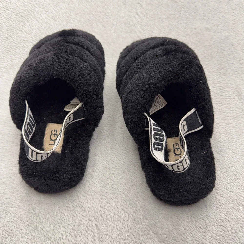 UGG Slides Kids Size 1 Black Fluff Yeah Slipper Elastic Strap